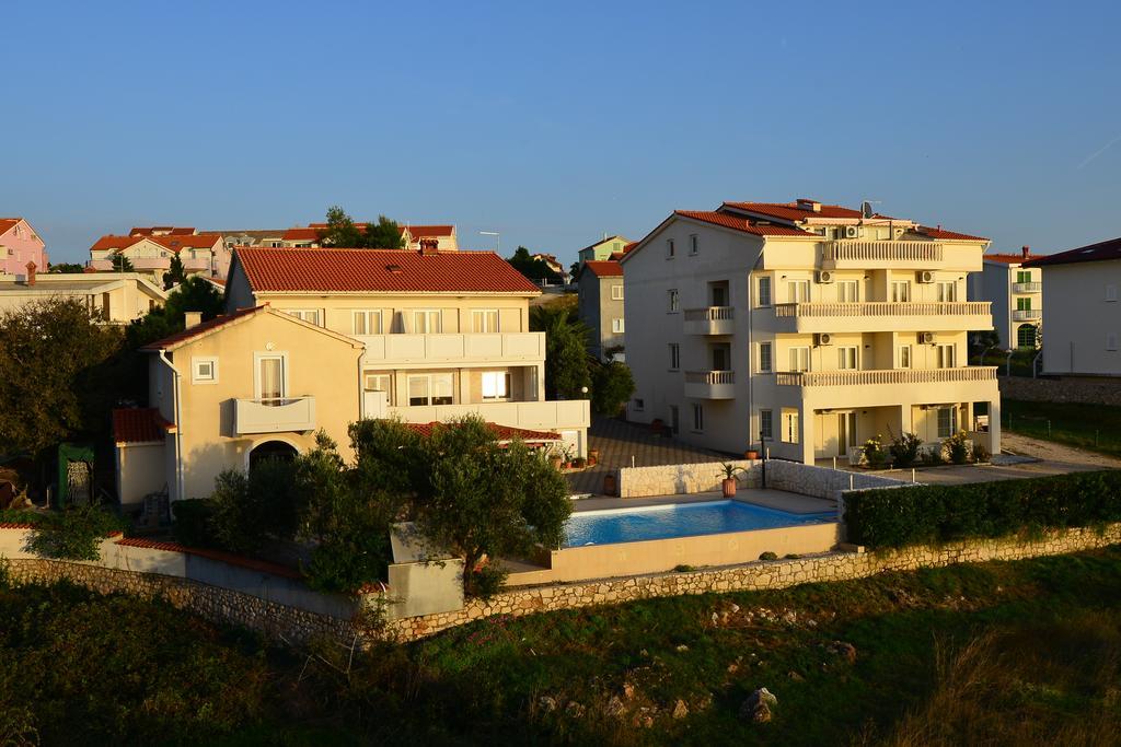 Villa Jurac Povljana Exteriör bild