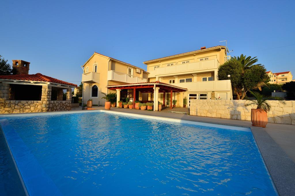 Villa Jurac Povljana Exteriör bild