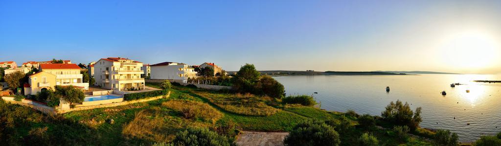 Villa Jurac Povljana Exteriör bild