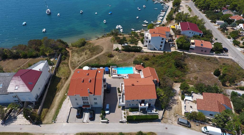 Villa Jurac Povljana Exteriör bild