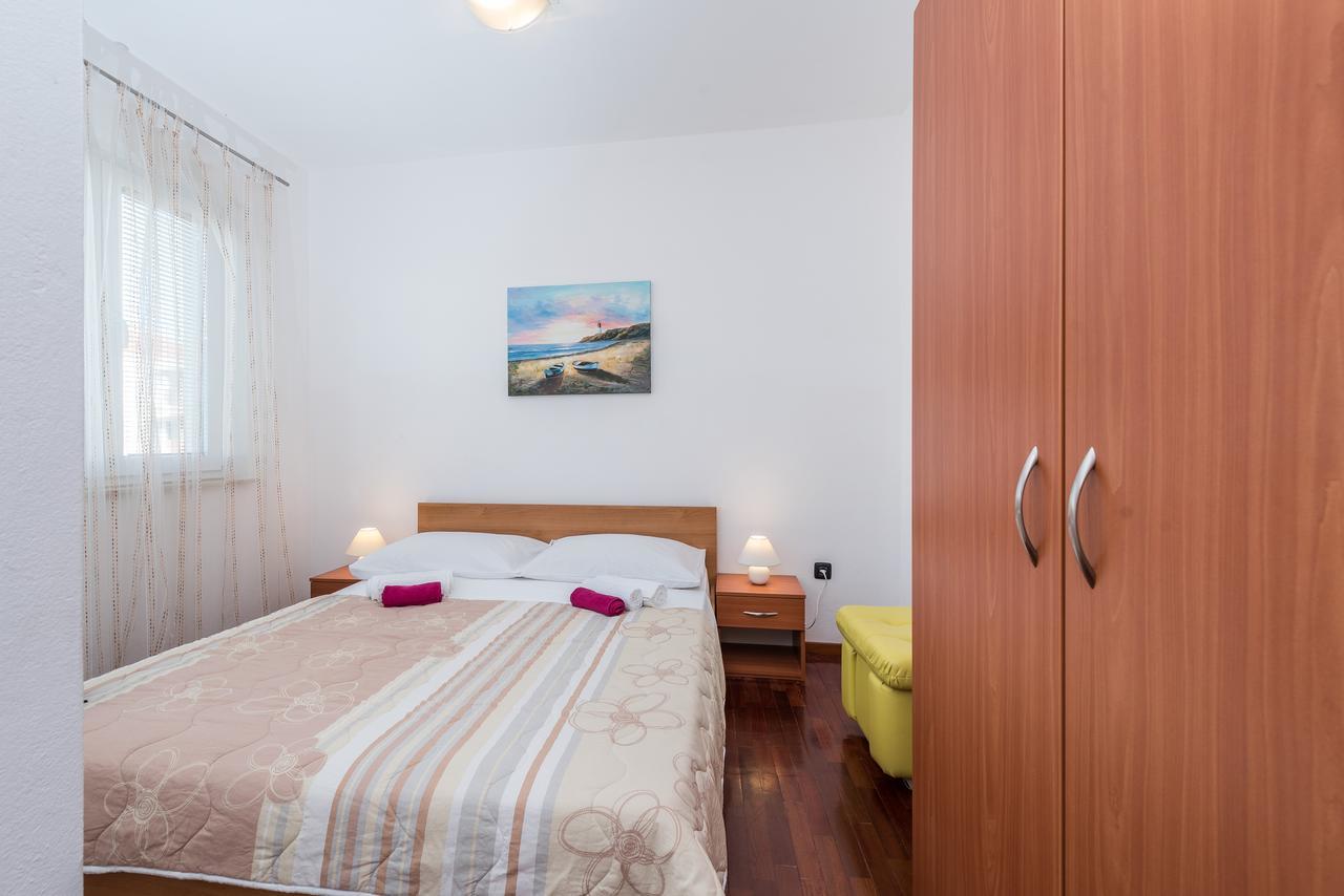 Villa Jurac Povljana Exteriör bild