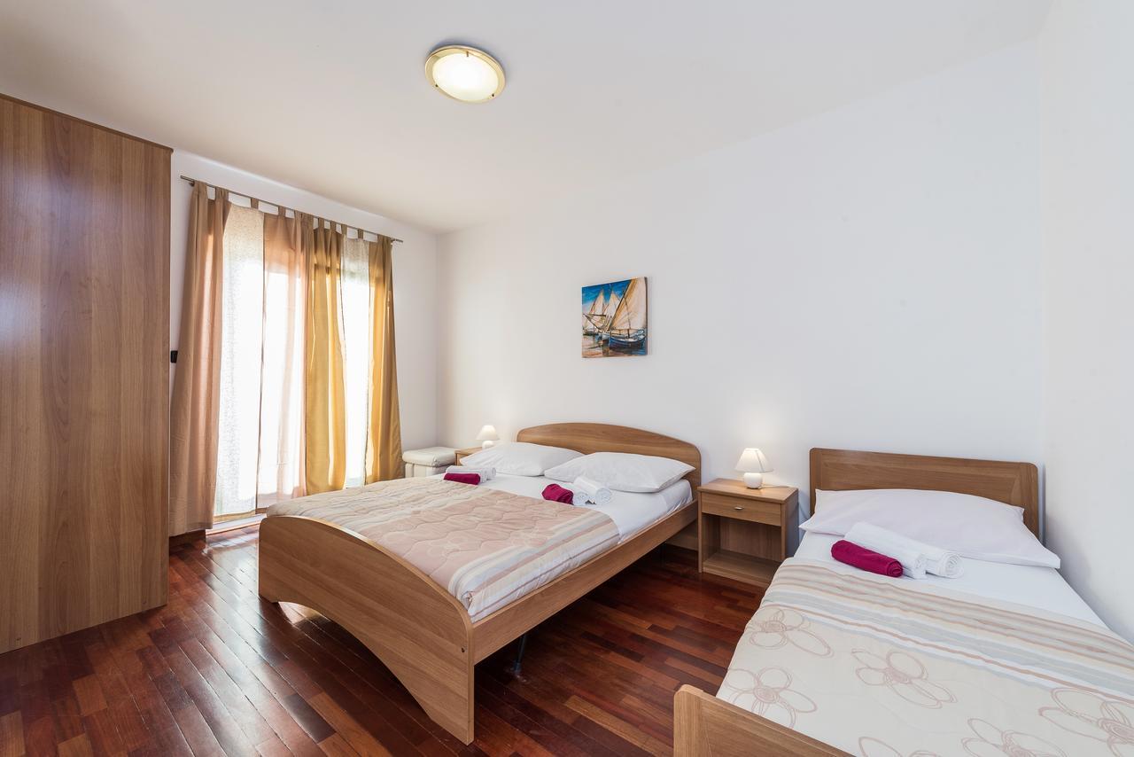Villa Jurac Povljana Exteriör bild