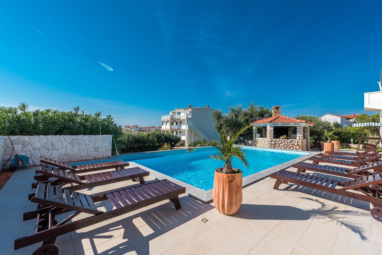 Villa Jurac Povljana Exteriör bild